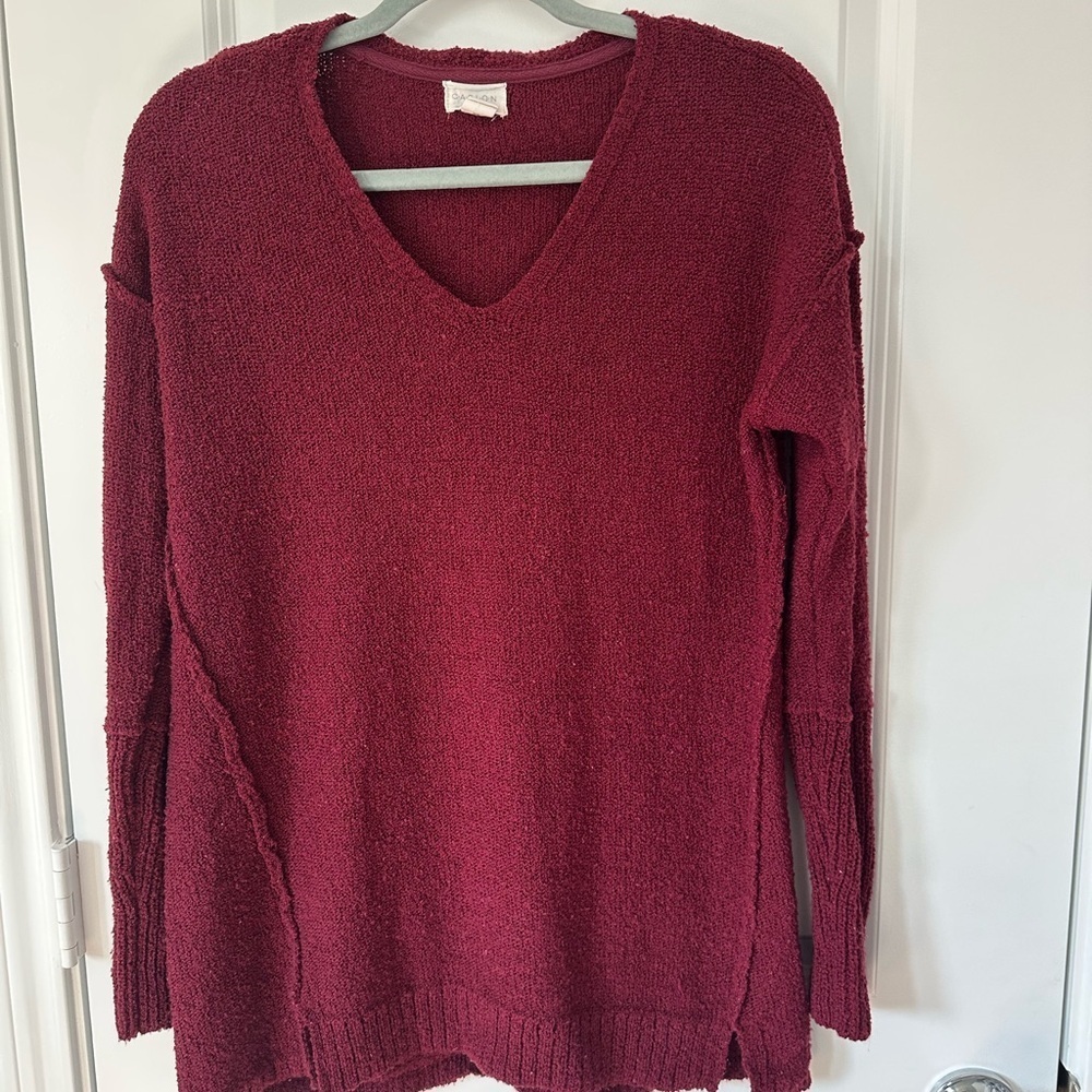 Caslon Women’s V-Neck Long sleeve Sweater